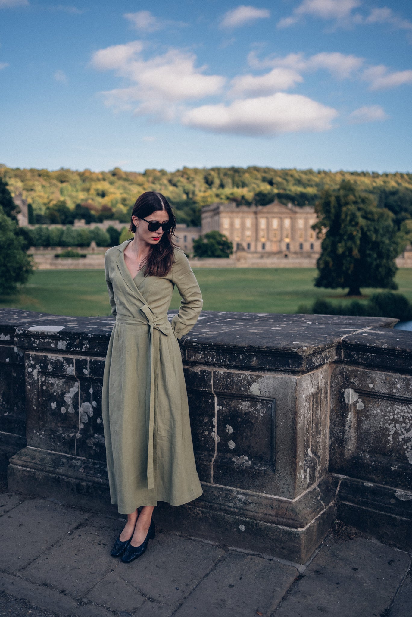 OLIVIA DRESS IN OLIVE GREEN LINEN LUXE HAPSAL OLIVIA DRESS IN OLIVE GREEN LINEN LUXE HAPSAL