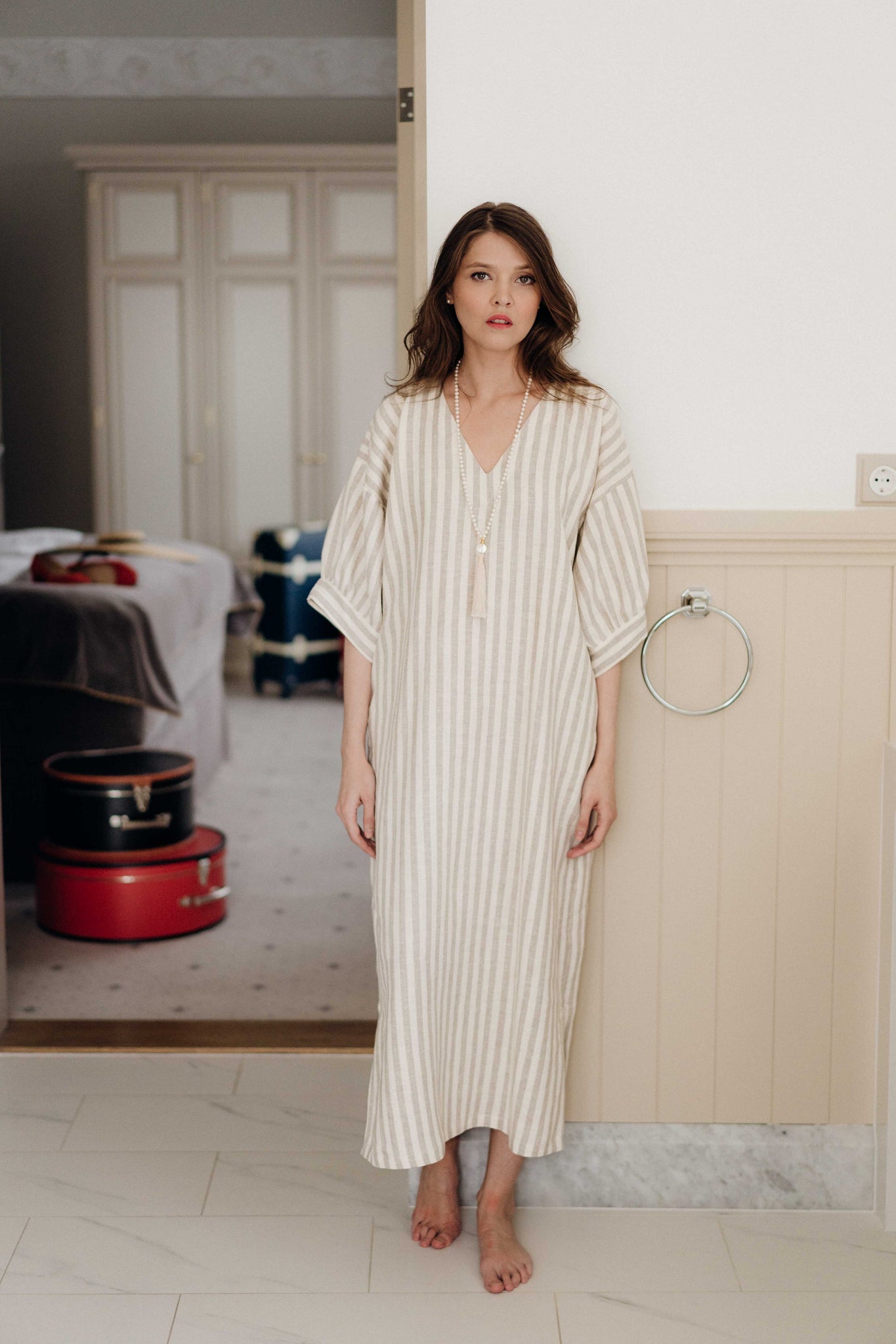 FATIMA KAFTAN DRESS IN GREIGE STRIPED LINEN LUXE HAPSAL FATIMA KAFTAN DRESS IN GREIGE STRIPED LINEN LUXE HAPSAL
