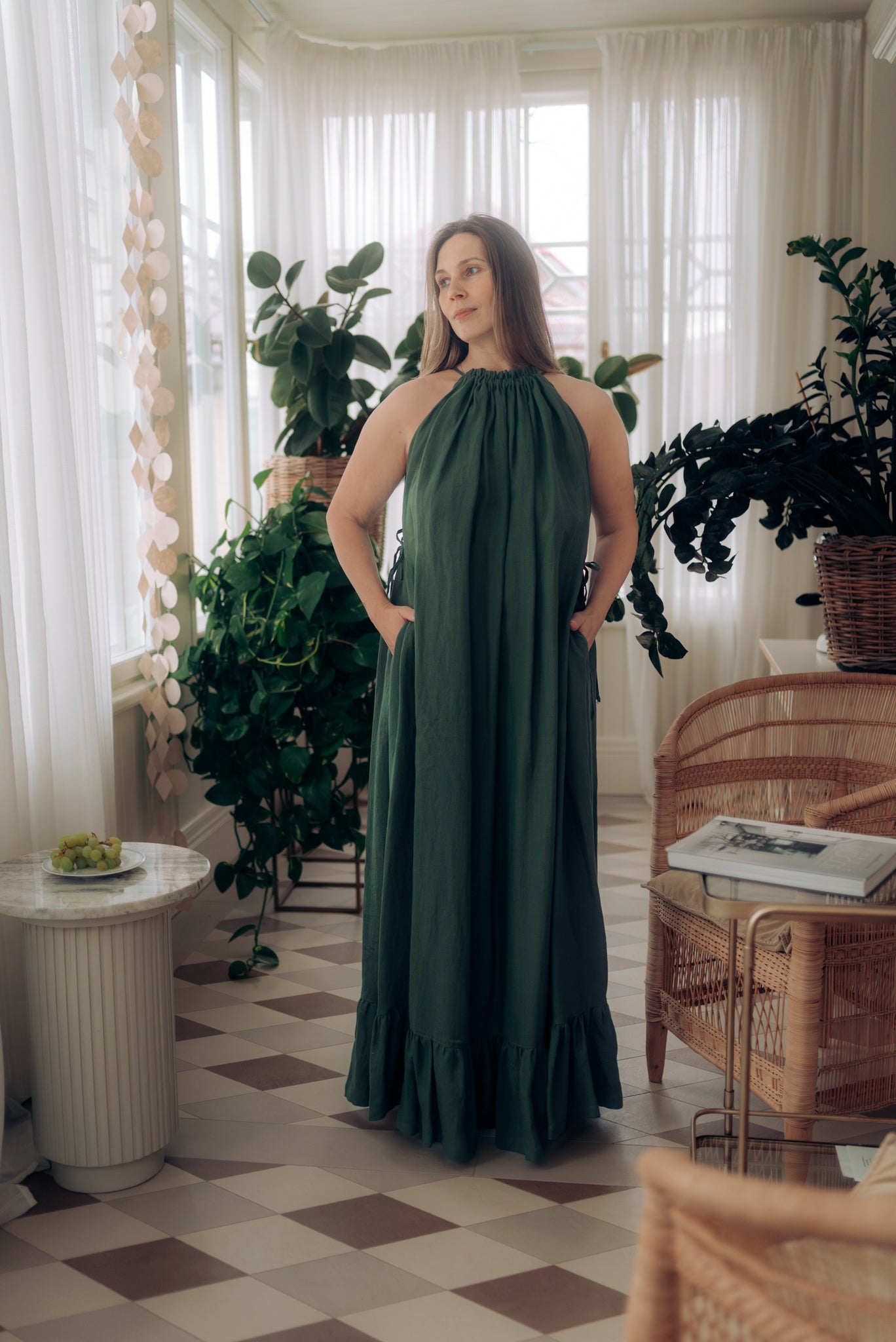 HELENA GOWN IN EMERALD GREEN LINEN – LUXE HAPSAL