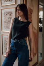 Load image into Gallery viewer, NARA TOP IN BLACK LINEN