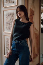 Load image into Gallery viewer, NARA TOP IN BLACK LINEN