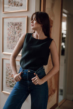 Load image into Gallery viewer, NARA TOP IN BLACK LINEN