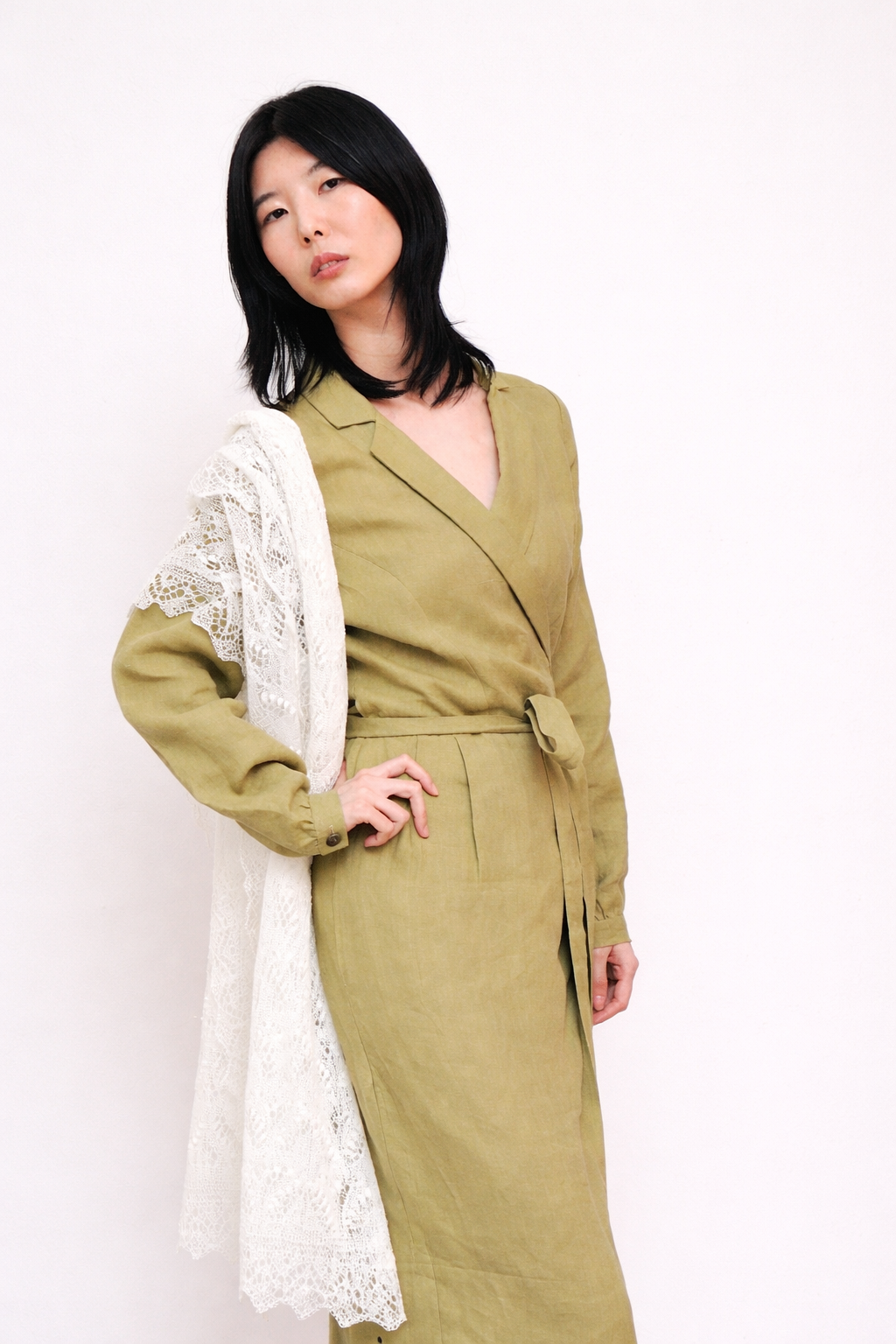 OLIVIA DRESS IN OLIVE GREEN LINEN – LUXE HAPSAL