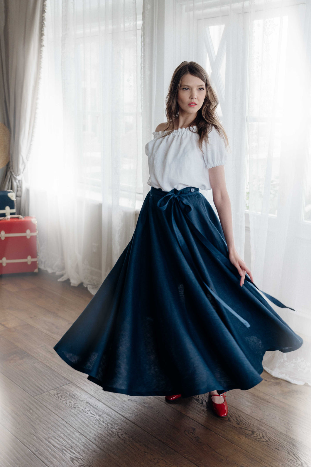 SOPHIA LINEN SKIRT IN DARK BLUE