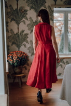 Load image into Gallery viewer, VANESSA DRESS IN RED LINEN