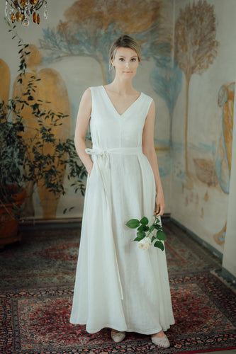 ANITA DRESS IN WHITE LINEN