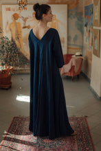 Load image into Gallery viewer, ANNA DRESS IN DARK BLUE LINEN