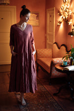 Load image into Gallery viewer, ANNA DRESS IN PALE BURGUNDY LINEN
