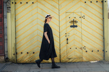 Load image into Gallery viewer, ELIN DRESS IN BLACK LINEN