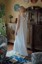 Load image into Gallery viewer, EMMA DRESS IN WHITE LINEN