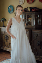 Load image into Gallery viewer, EMMA DRESS IN WHITE LINEN