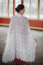Load image into Gallery viewer, HAAPSALU SHAWL WITH HEART PATTERN IN WHITE