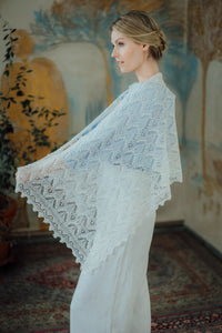 HAAPSALU SCARF WITH QUEEN SILVIA PATTERN IN WHITE