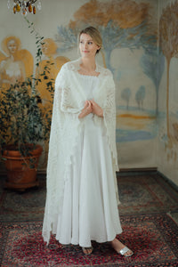HAAPSALU SHAWL WITH HEART PATTERN IN WHITE (EXTRA LARGE)