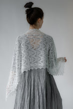 Load image into Gallery viewer, HAAPSALU SCARF WITH QUEEN SILVIA PATTERN IN WHITE