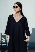 Load image into Gallery viewer, VIIVI BLACK LINEN TUNIC (Pre-Order, Ships In 14 Days)